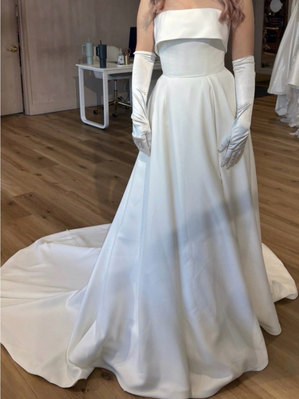 Designer wedding dress ( Colby John) size 6,  NEVER WORN Satin, A-line